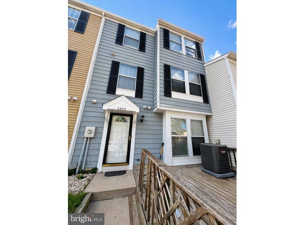 2303 GREENWOOD DR, LINDENWOLD, NJ 08021