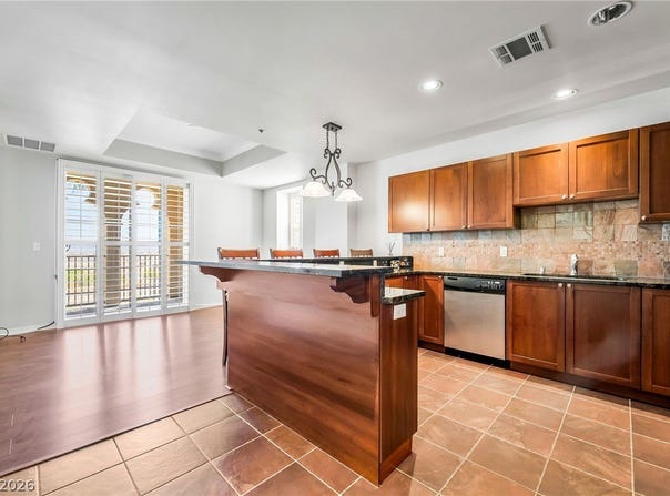 2405 W Serene Avenue, Las Vegas, NV 89123