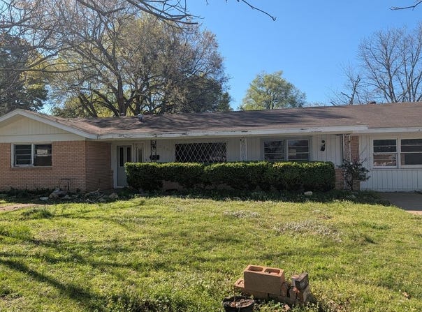 3395 Bonham Rd, Paris, TX 75462