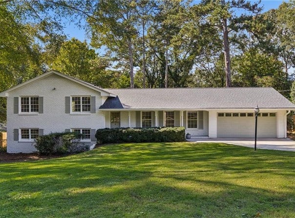 1424 Cedarhurst Drive, Dunwoody, GA 30338