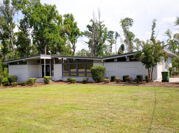 96 N Gill St., Hazlehurst, GA 31539