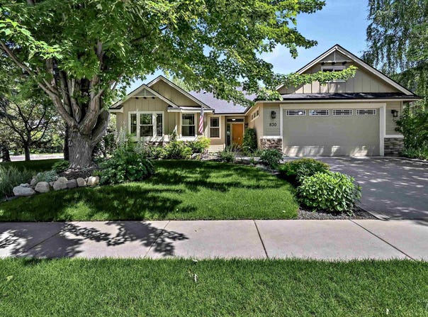 830 E Thunderbird Court, Eagle, ID 83616