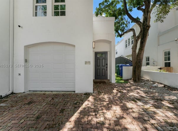 3125 Paola Dr, Miami, FL 33133