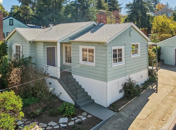 7531 Greenly Dr, Oakland, CA 94605