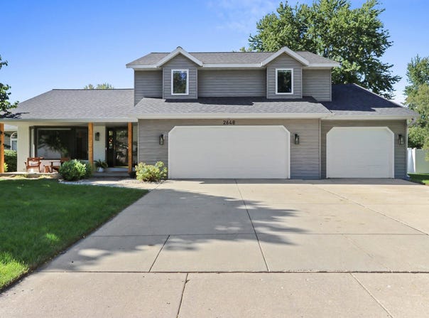2648 VONDA Drive, GREEN BAY, WI 54311