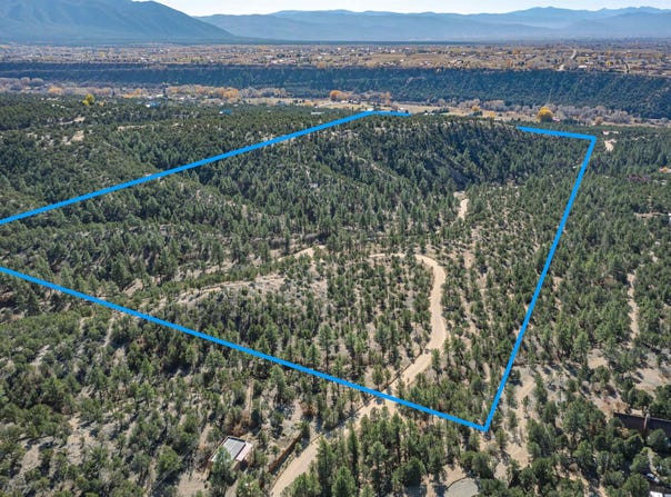 Gallina Canyon Road, Valdez, NM 87529