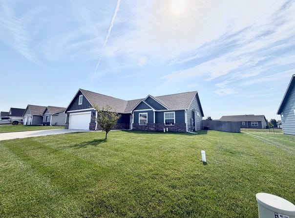 9938 Jasmine Dr., Manhattan, KS 66502