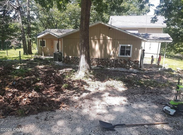 10836 Moose Drive, Neosho, MO 64850