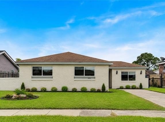 252 GLENDELLA Drive, Avondale, LA 70094