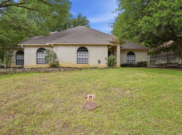1500 Sandy Creek Drive, Denton, TX 76205