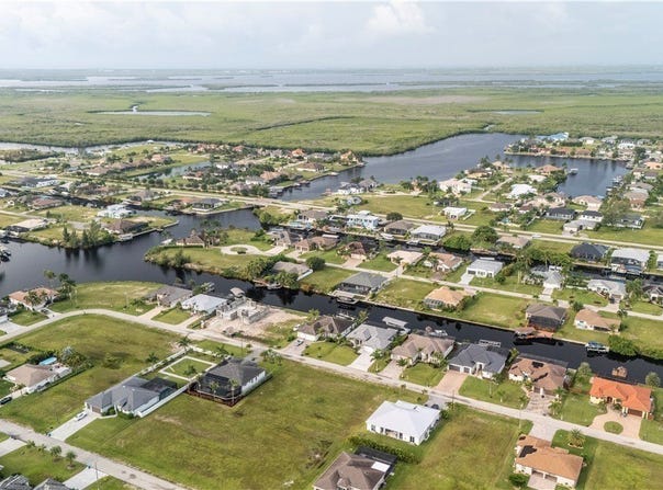 1019 NW 39th Avenue, Cape Coral, FL 33993