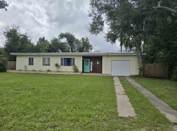 309 W Oak St, Perry, FL 32347