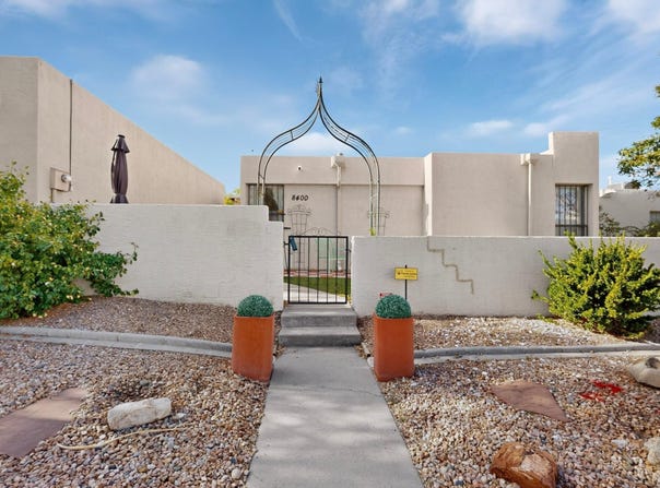 8400 Parrot Run Road NE, Albuquerque, NM 87109