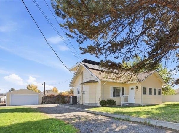2103 S Washington St, Kennewick, WA 99337