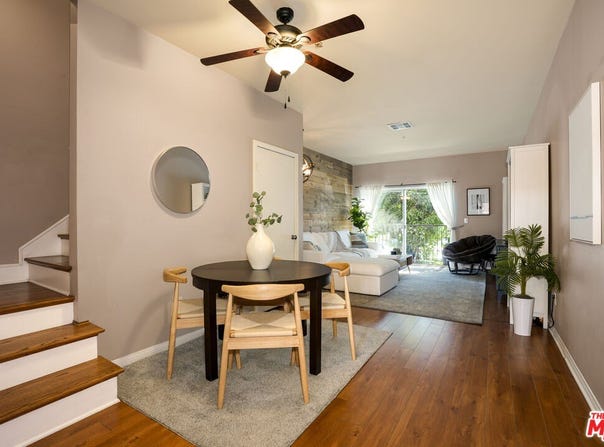 6525 Woodman Ave, Valley Glen, CA 91401
