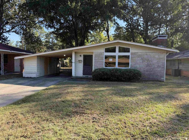 2006 W 34Th Avenue, Pine Bluff, AR 71603