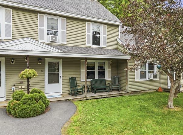 62 Pine Hill Drive, Bath, ME 04530