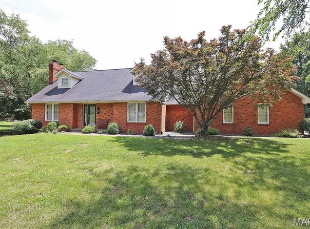 259 Ridge Top Circle, Cape Girardeau, MO 63701