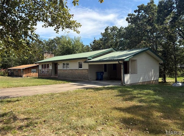 29 Spruce, Viburnum, MO 65566