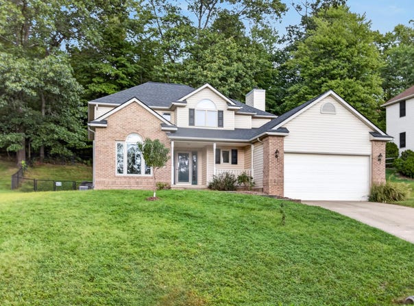 672 Alpine Circle, Heath, OH 43056