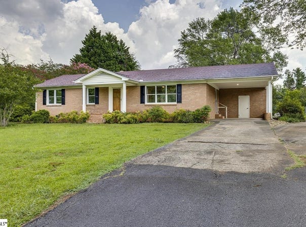 110 Charlton Circle, Easley, SC 29642