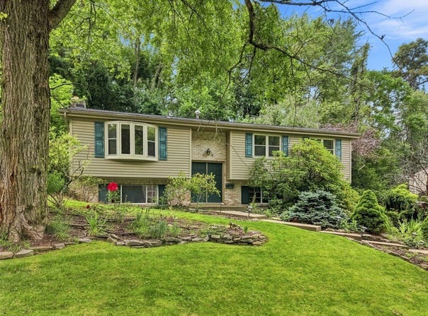 167 Richmore Dr, Verona, PA 15147