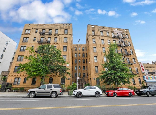 897 Empire Blvd, Brooklyn, NY 11213