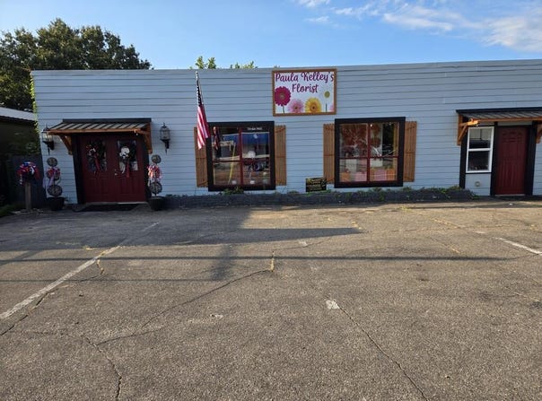 901 E Wood St, PARIS, TN 38242