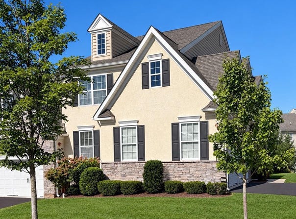 2004 PLEASANT VALLEY Drive, LANSDALE, PA 19446
