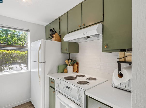 820 Camelback Place, Pleasant Hill, CA 94523