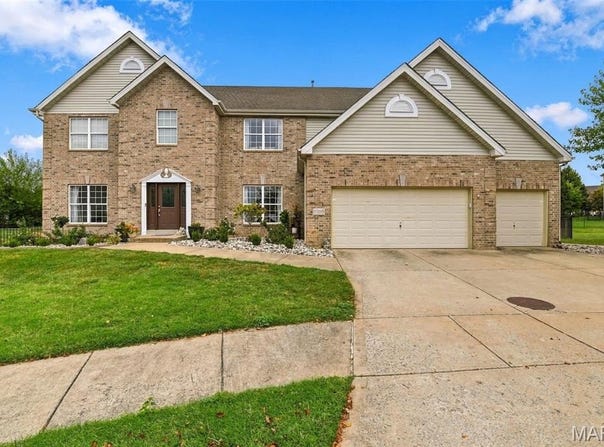 1000 Gardenbridge Place, St Charles, MO 63303