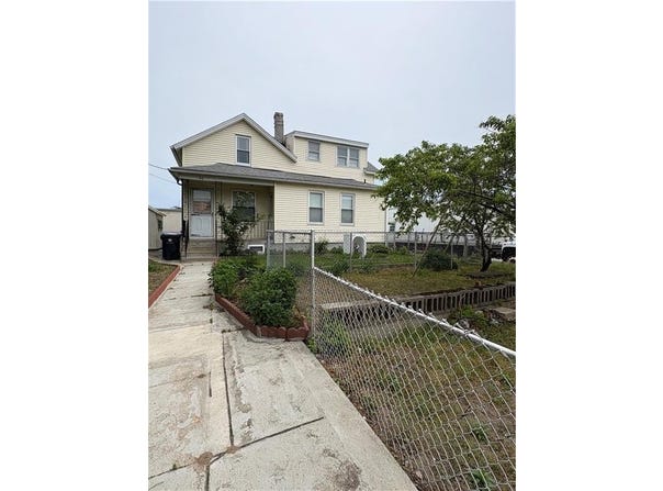 46 Humboldt Avenue, Pawtucket, RI 02860