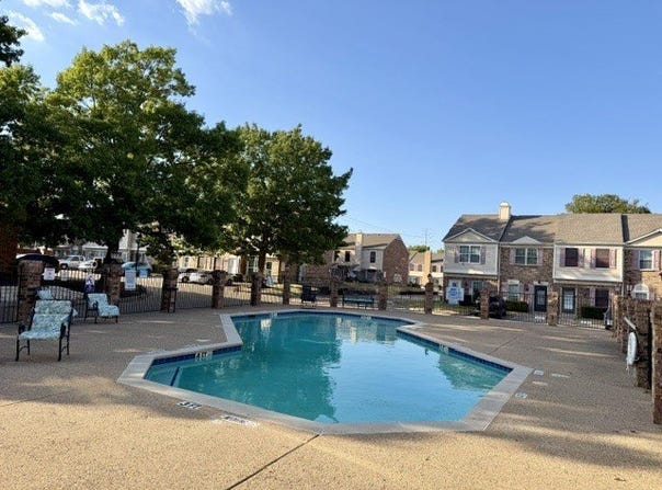 621 Carriagehouse Lane, Garland, TX 75040