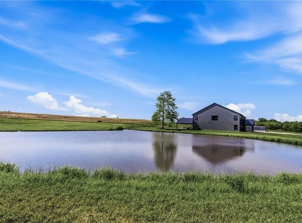 2362 SW US 169 Highway, Gower, MO 64454