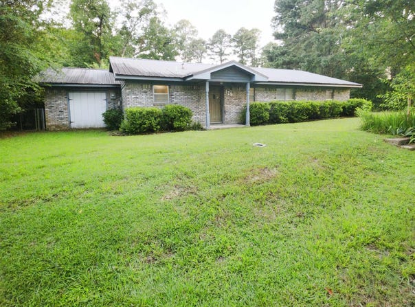 129 Pacific St, El Dorado, AR 71730