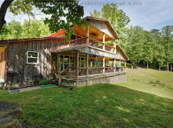 213 Lazy K Drive, Elkview, WV 25071