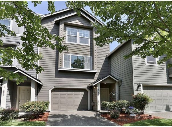 21895 NE HEARTWOOD Cir, Fairview, OR 97024
