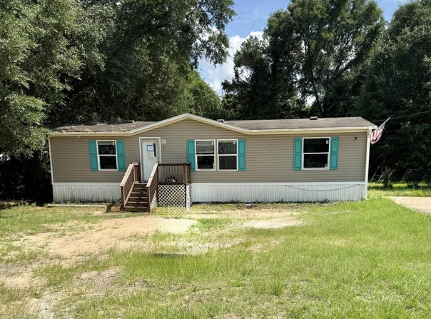 545 E Williams Avenue, Crestview, FL 32539