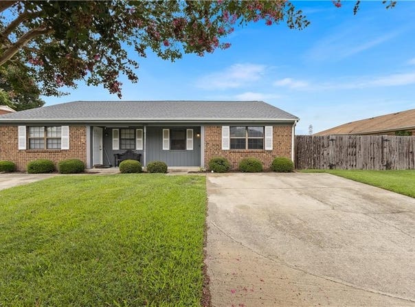 6104 Bradford Drive, Suffolk, VA 23435