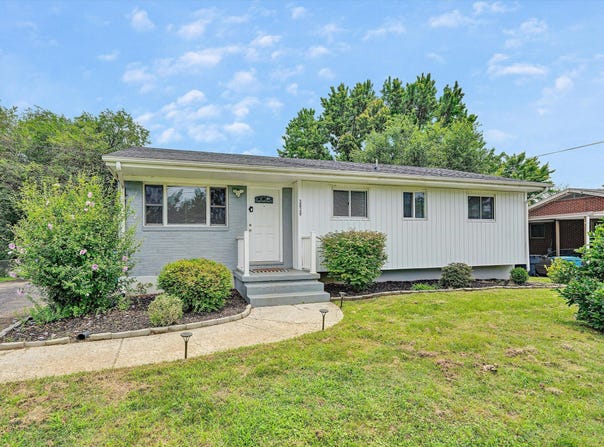 3820 WILMONT Ave NW, Roanoke, VA 24017