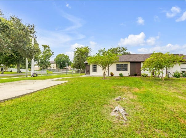2948 INDIA PALM Drive, EDGEWATER, FL 32141