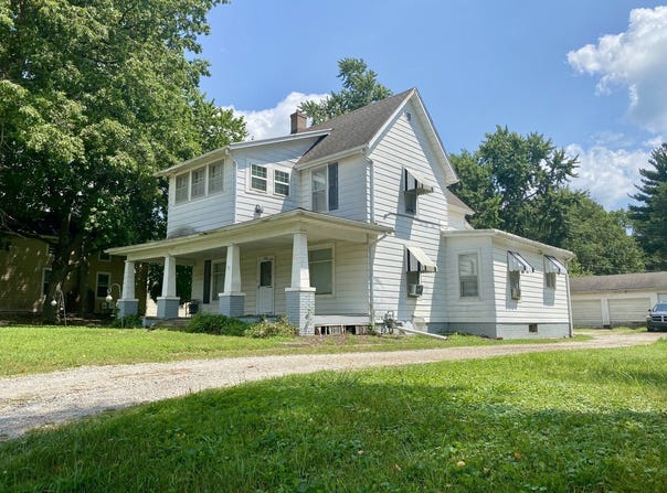 109 W Madison Street, Philo, IL 61864