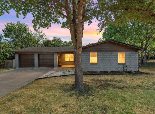 121 E Dawn Drive, Robinson, TX 76706