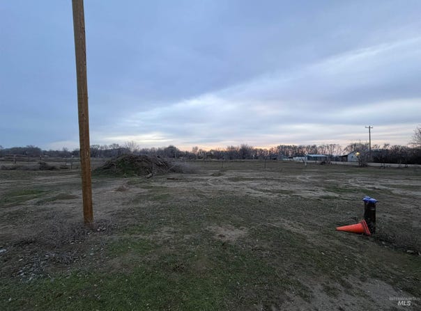 Ada Ln, Parma, ID 83660