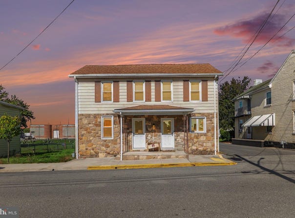 128 E MADISON Street E, GREENCASTLE, PA 17225