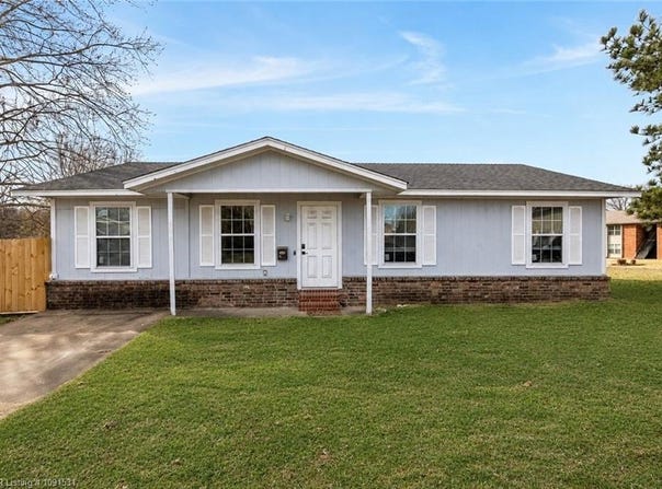 608 Varner DR, Muldrow, OK 74948