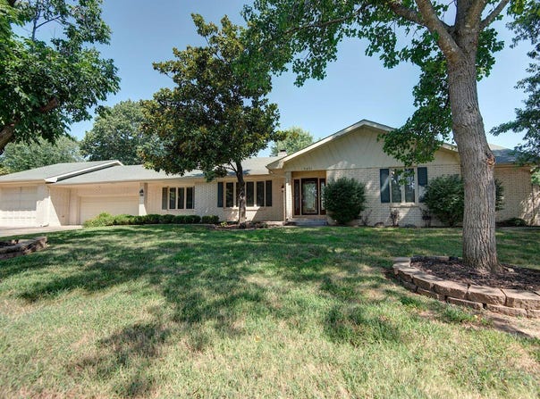3451 E Carol Drive, Springfield, MO 65809