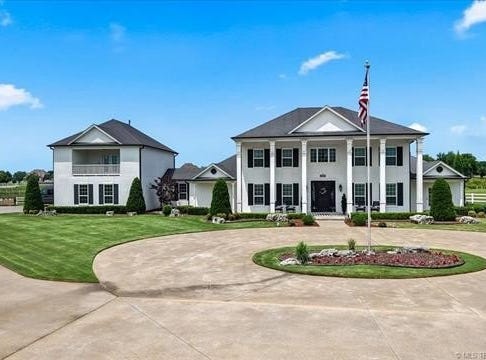 19220 Saddleback Drive, Mounds, OK 74047