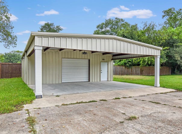 3502 W Park Ave, Orange, TX 77630