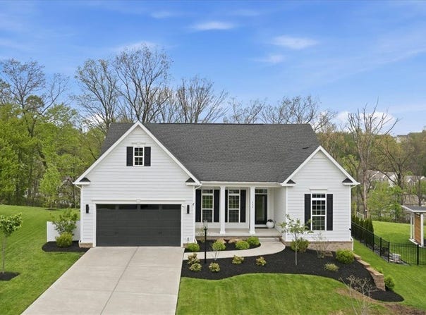 333 Crest Ln, Mars, PA 16046
